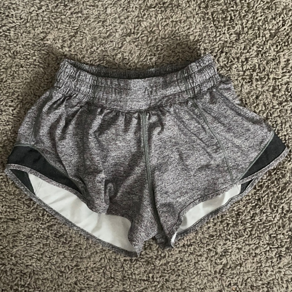 Lululemon hotty hot shorts size 2